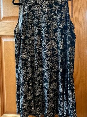 Old Navy Black Midi Dress with White Floral So comfy for summer!